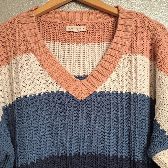 Aeropostale Colorblock  Cropped Knit Sweater Size XL - Picture 6 of 7